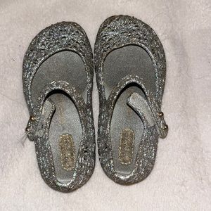 Size 5 silver mini Melissa’